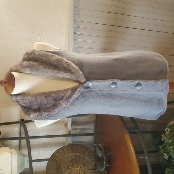 *j.jill Vest Sweater - Picture 1 of 6